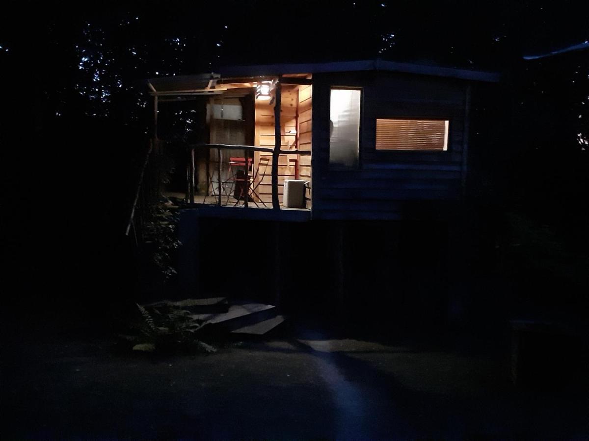 La Cabane De L'Oiseau Couze-et-Saint-Front Exterior photo